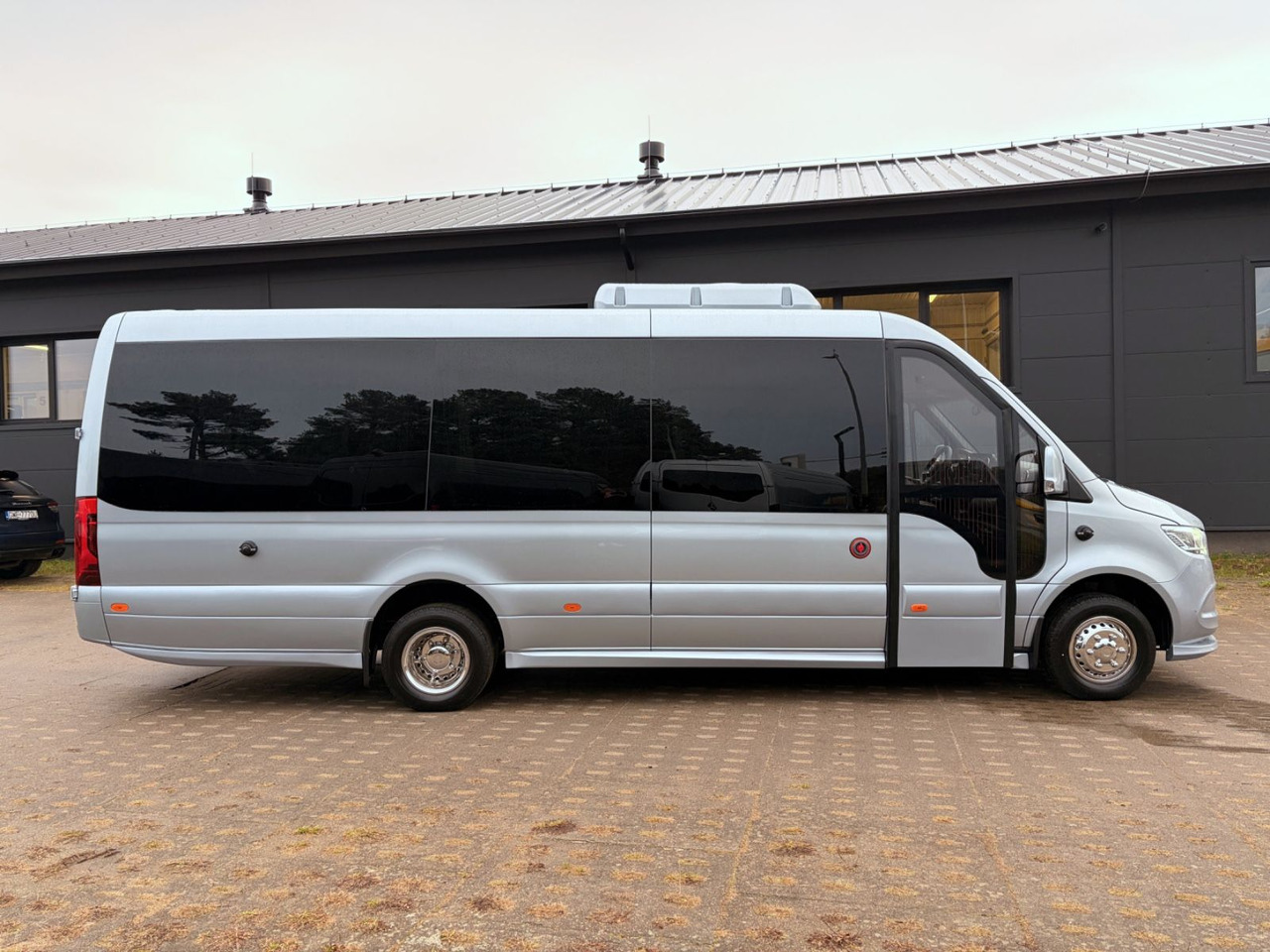 Mercedes-Benz Sprinter 519 TOURIST XL / 21-24 Seats / NEW!!! - Minibus, People carrier: picture 5 Mercedes-Benz Sprinter 519 TOURIST XL / 21-24 Seats / NEW!!! - Minibus, People carrier: picture 5