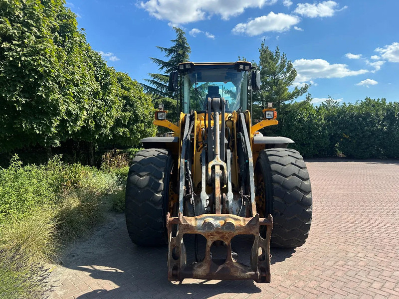 Wheel loader Volvo L120 F: picture 7