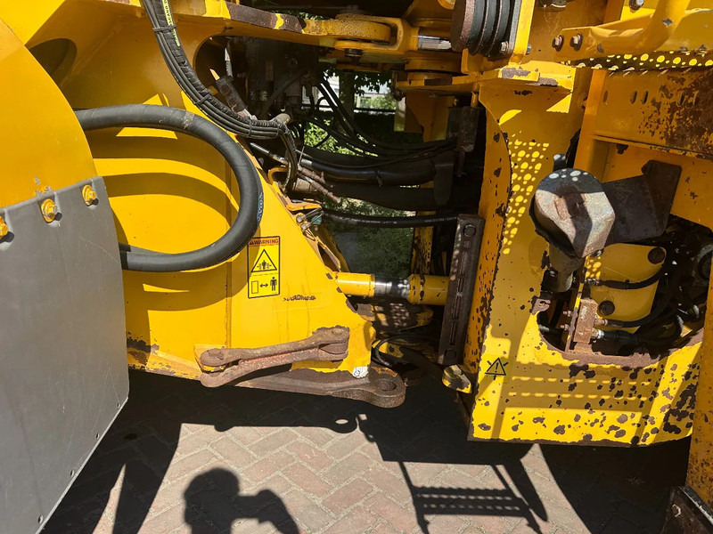Wheel loader Volvo L120 F: picture 9