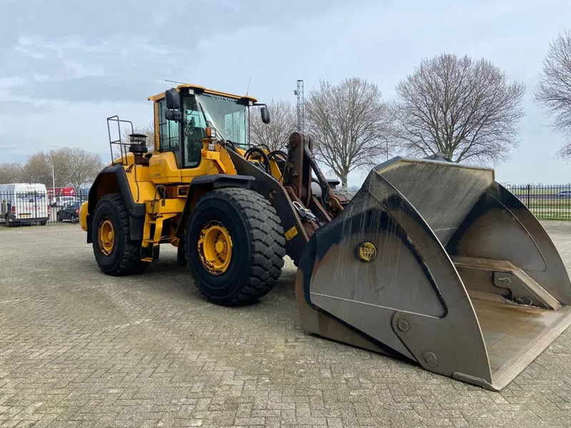 Volvo L180 G - Wheel loader: picture 5 Volvo L180 G - Wheel loader: picture 5
