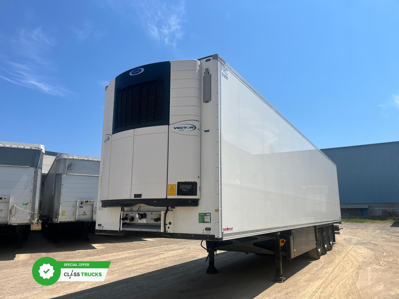 Schmitz Cargobull SKO Double Deck FP 45 Carrier Vector 1550 h2.7m - Refrigerated semi-trailer: picture 1 Schmitz Cargobull SKO Double Deck FP 45 Carrier Vector 1550 h2.7m - Refrigerated semi-trailer: picture 1
