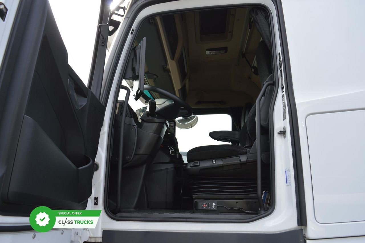 Tractor unit Mercedes-Benz Actros 5 1845 BigSpace: picture 8 Tractor unit Mercedes-Benz Actros 5 1845 BigSpace: picture 8