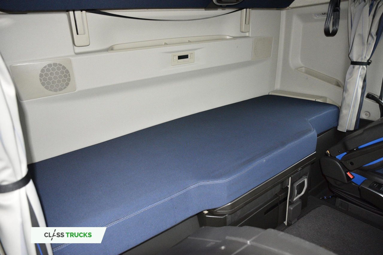 Volvo FH 460 Globetrotter XL Varios i-Save - Tractor unit: picture 4 Volvo FH 460 Globetrotter XL Varios i-Save - Tractor unit: picture 4