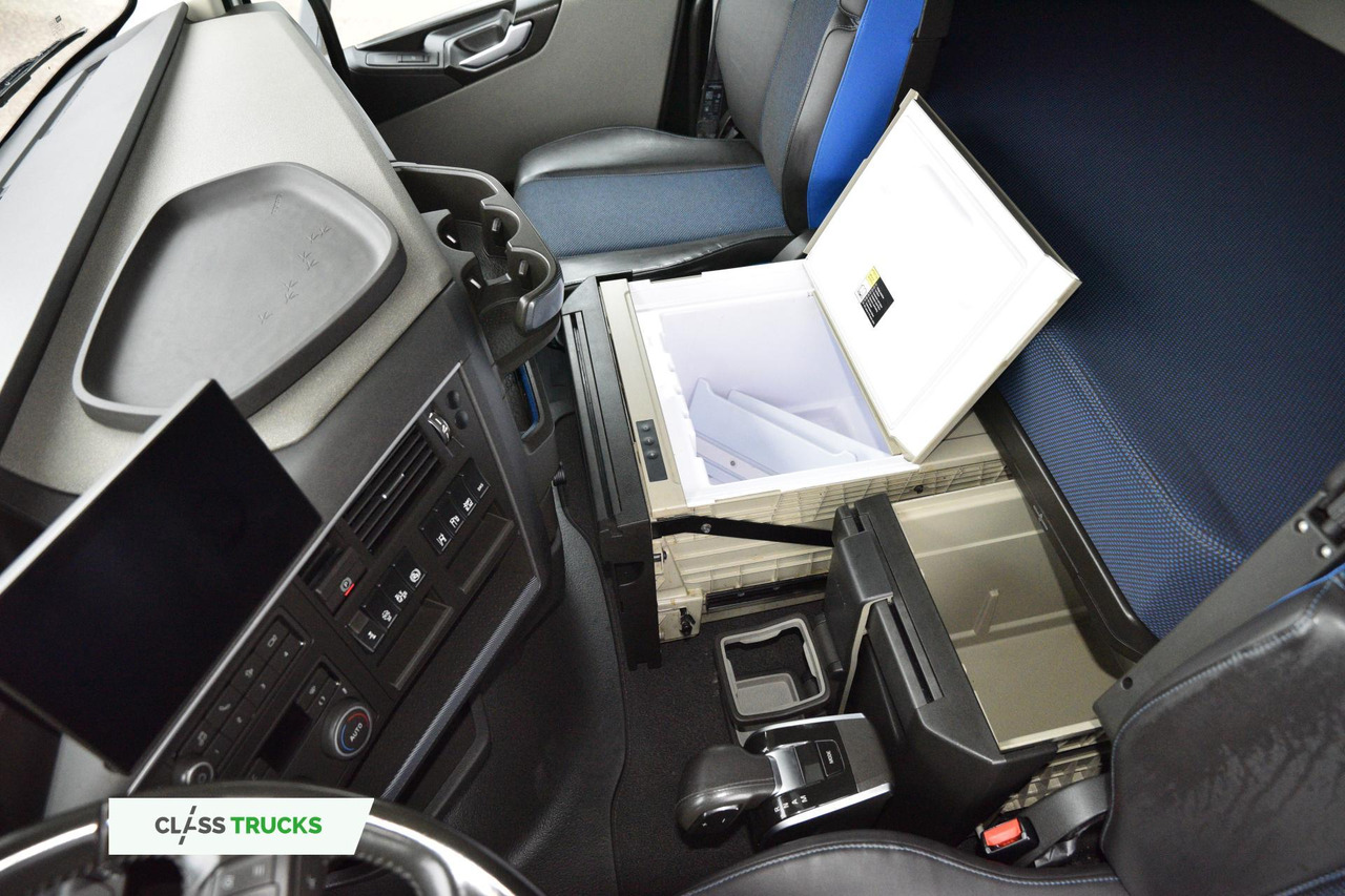 Volvo FH 460 Globetrotter XL Varios i-Save - Tractor unit: picture 2 Volvo FH 460 Globetrotter XL Varios i-Save - Tractor unit: picture 2