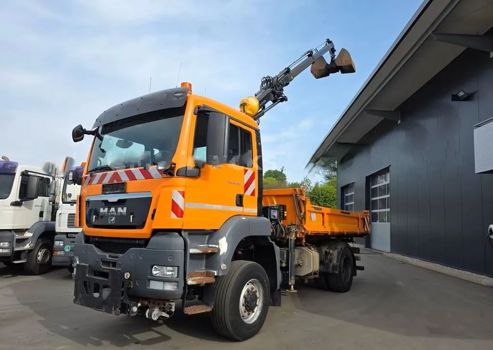 MAN TGS 18.320 4x4 – Wywrotka trójstronna Meiller + Kran HIAB | Komunalny | Euro 5 - Tipper: picture 4 MAN TGS 18.320 4x4 – Wywrotka trójstronna Meiller + Kran HIAB | Komunalny | Euro 5 - Tipper: picture 4