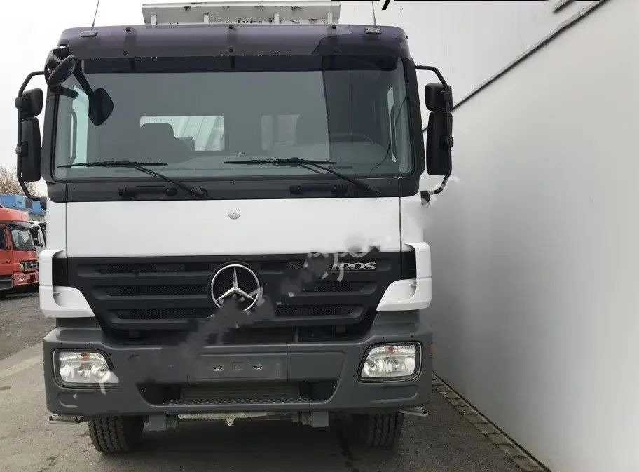 Tipper Mercedes-Benz Actros 4141 K 8x4 • 3-stronny wywrot • Bordmatik • Tempomat •Euro4: picture 6