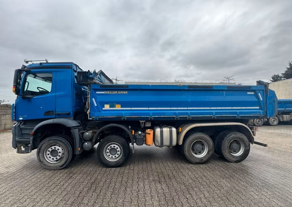 Mercedes-Benz Arocs 3442 / 8x4 / 3-stronny Kipper / TYLKO 160 000 km / Euro 6 / Automatik - Tipper: picture 2 Mercedes-Benz Arocs 3442 / 8x4 / 3-stronny Kipper / TYLKO 160 000 km / Euro 6 / Automatik - Tipper: picture 2