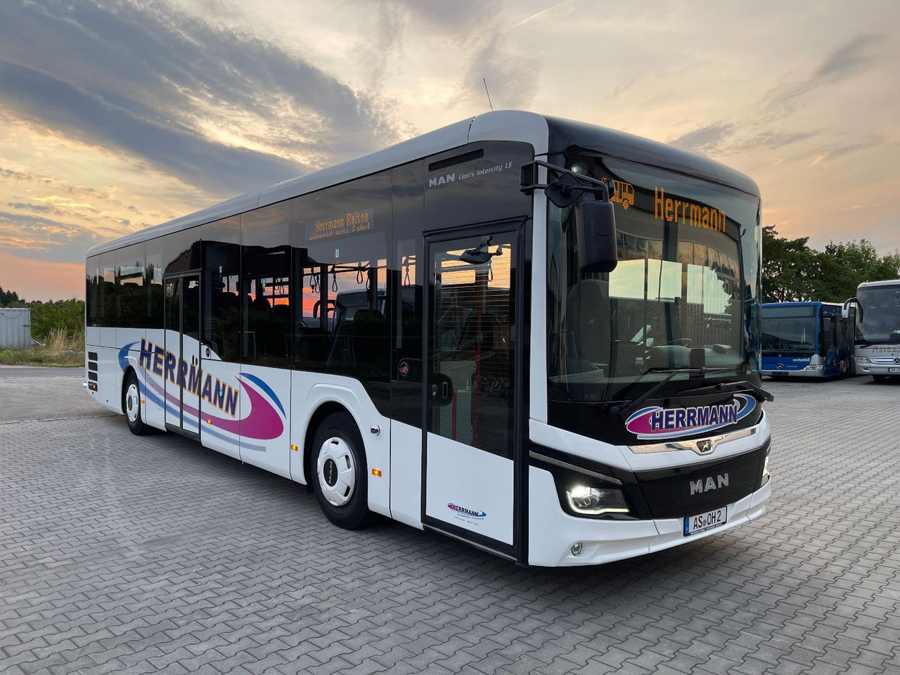 MAN Lion's Intercity LE 12 - City bus: picture 1 MAN Lion's Intercity LE 12 - City bus: picture 1