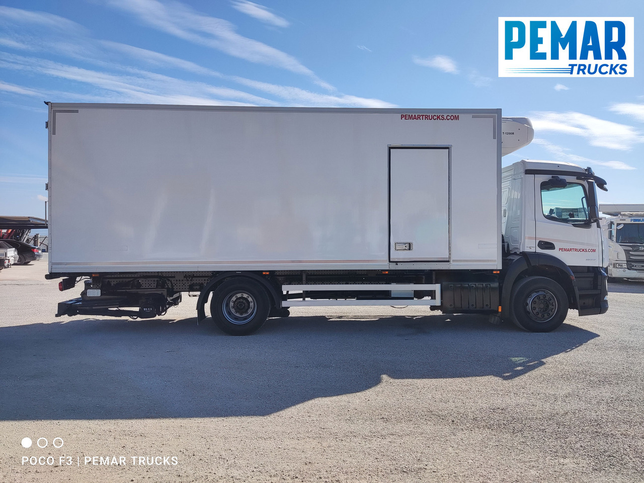 MERCEDES-BENZ MERCEDES BENZ ANTOS 1833 FRIGORIFICO 18T - Refrigerated truck: picture 4 MERCEDES-BENZ MERCEDES BENZ ANTOS 1833 FRIGORIFICO 18T - Refrigerated truck: picture 4