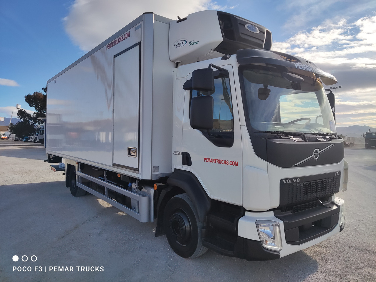 VOLVO FL 250 FRIGORIFICO 12T EURO 6 - Refrigerated truck: picture 3 VOLVO FL 250 FRIGORIFICO 12T EURO 6 - Refrigerated truck: picture 3