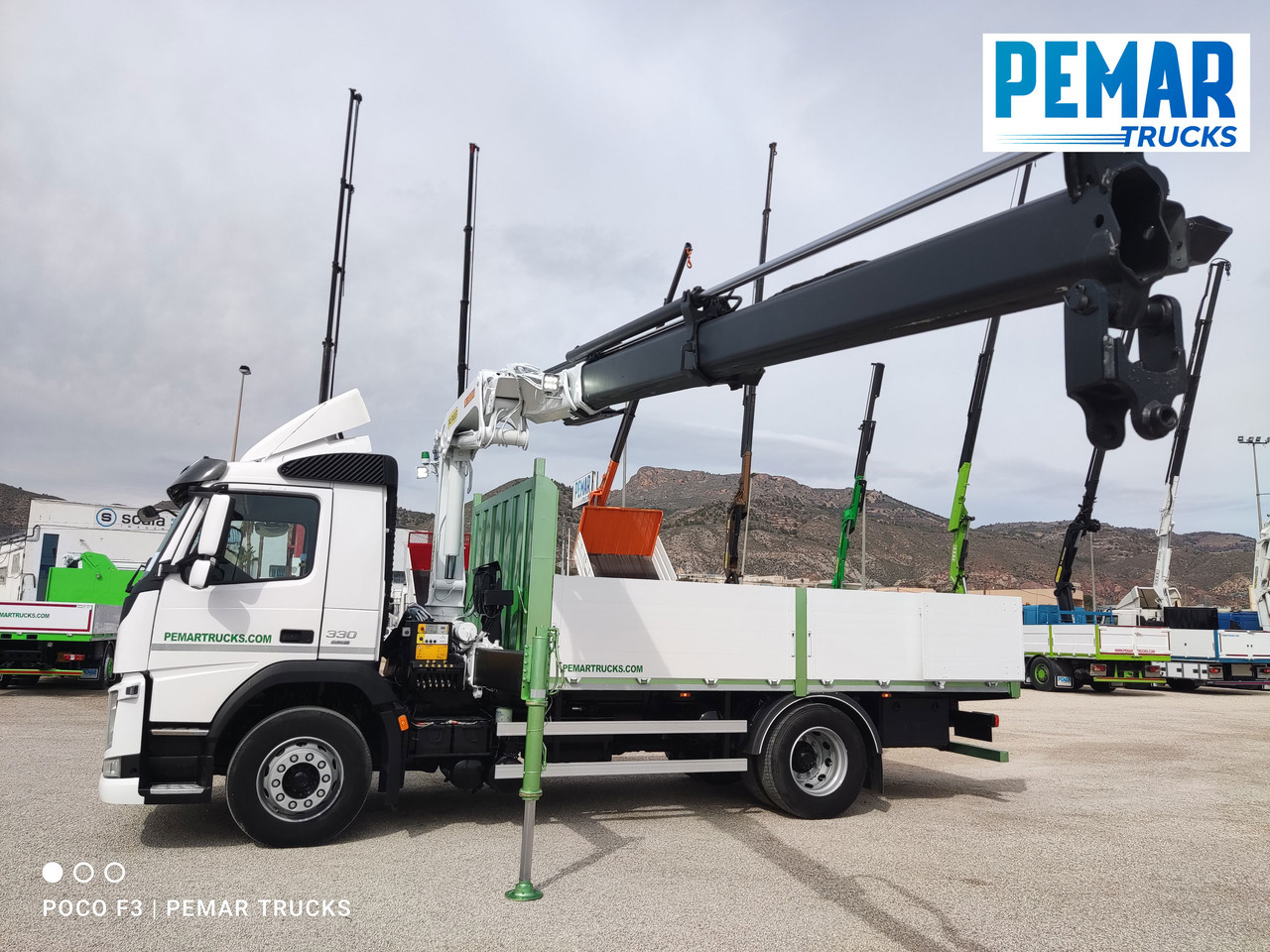 Dropside/ Flatbed truck, Crane truck VOLVO FM 330 4X2 GRUA CAJA FIJA: picture 23 Dropside/ Flatbed truck, Crane truck VOLVO FM 330 4X2 GRUA CAJA FIJA: picture 23