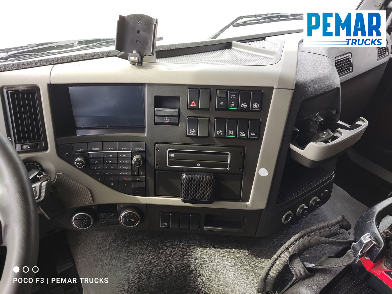 Dropside/ Flatbed truck, Crane truck VOLVO FM 330 4X2 GRUA CAJA FIJA: picture 32 Dropside/ Flatbed truck, Crane truck VOLVO FM 330 4X2 GRUA CAJA FIJA: picture 32