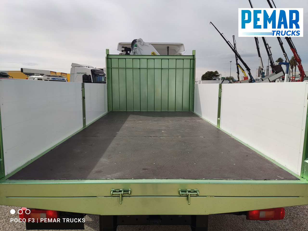 Dropside/ Flatbed truck, Crane truck VOLVO FM 330 4X2 GRUA CAJA FIJA: picture 12 Dropside/ Flatbed truck, Crane truck VOLVO FM 330 4X2 GRUA CAJA FIJA: picture 12