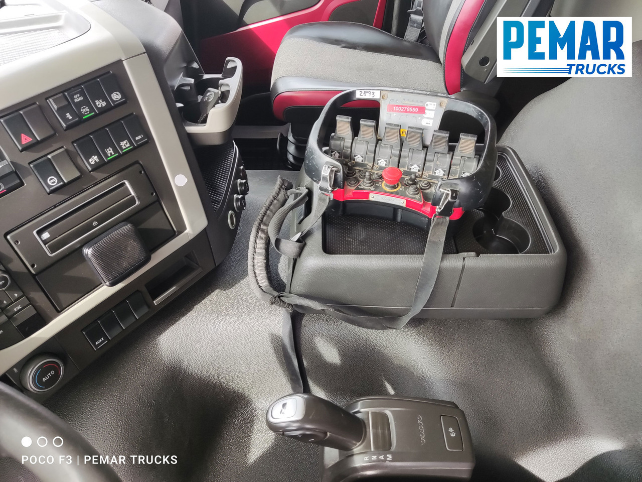 Dropside/ Flatbed truck, Crane truck VOLVO FM 330 4X2 GRUA CAJA FIJA: picture 33 Dropside/ Flatbed truck, Crane truck VOLVO FM 330 4X2 GRUA CAJA FIJA: picture 33