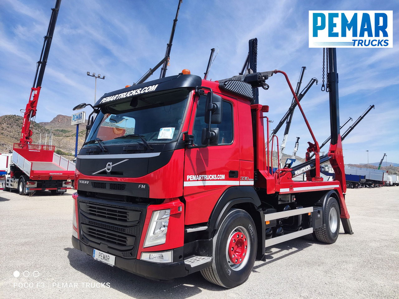 VOLVO FM 330 PORTACONTENEDOR CADENAS 18T - Skip loader truck: picture 1 VOLVO FM 330 PORTACONTENEDOR CADENAS 18T - Skip loader truck: picture 1
