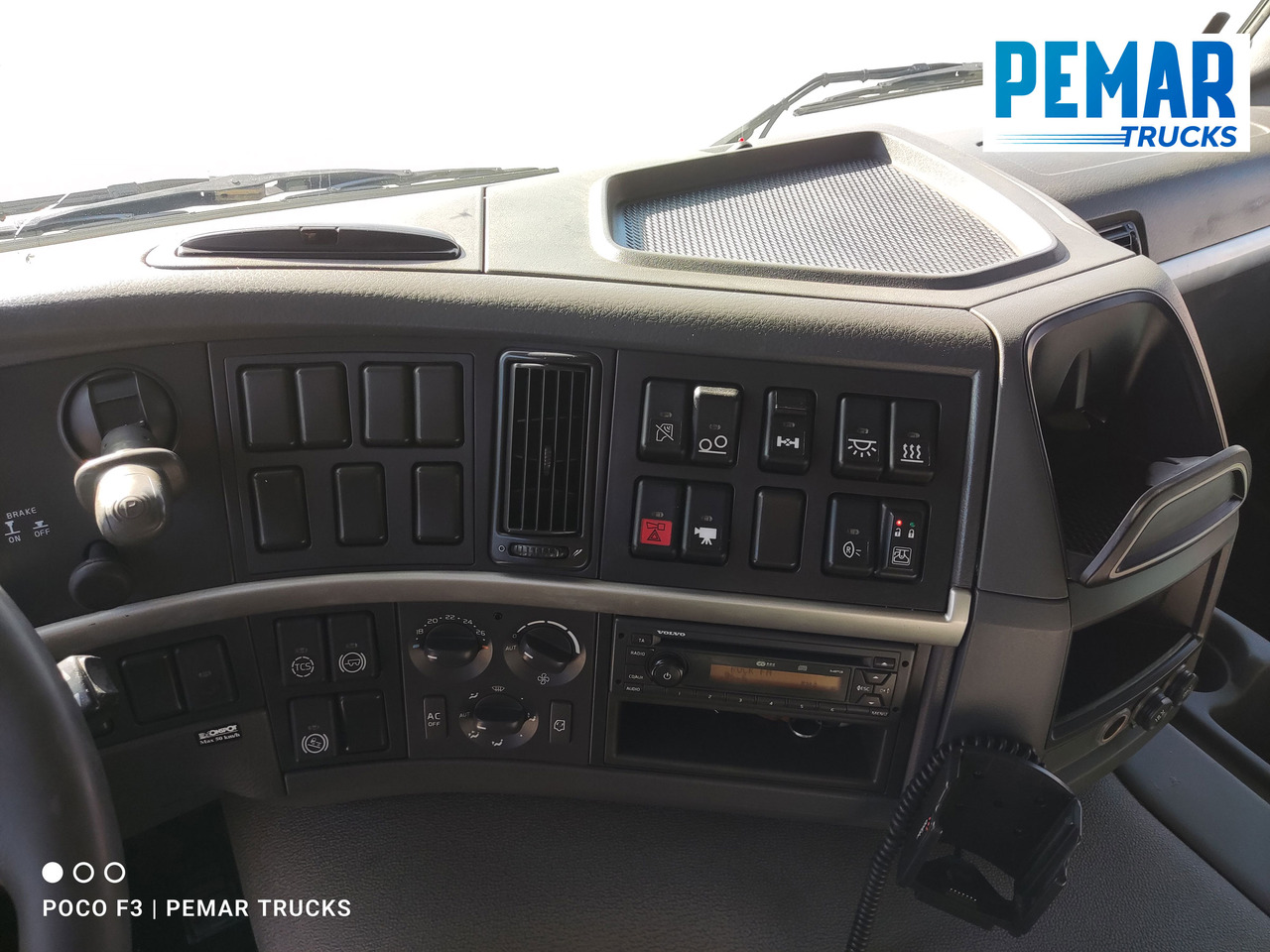 Car transporter truck, Crane truck VOLVO FM 410 6X2 GRUA PORTAMAQUINARIA: picture 22