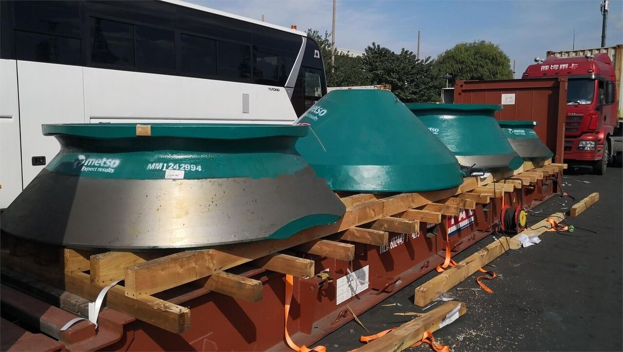 Metso HP200,HP300,HP400,HP500 Mantle and Bowl Liner - Cone crusher: picture 1 Metso HP200,HP300,HP400,HP500 Mantle and Bowl Liner - Cone crusher: picture 1