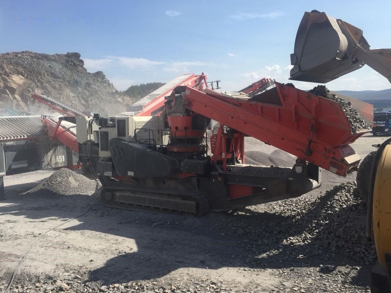 Sandvik QH331 Mobile Crushing Plant - Mobile crusher: picture 4 Sandvik QH331 Mobile Crushing Plant - Mobile crusher: picture 4