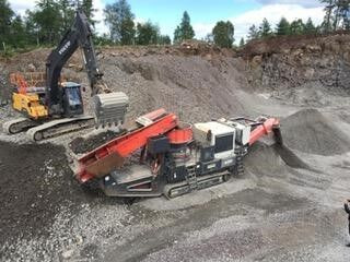 Sandvik QS331 Mobile Crushing Plant - Mobile crusher: picture 4 Sandvik QS331 Mobile Crushing Plant - Mobile crusher: picture 4