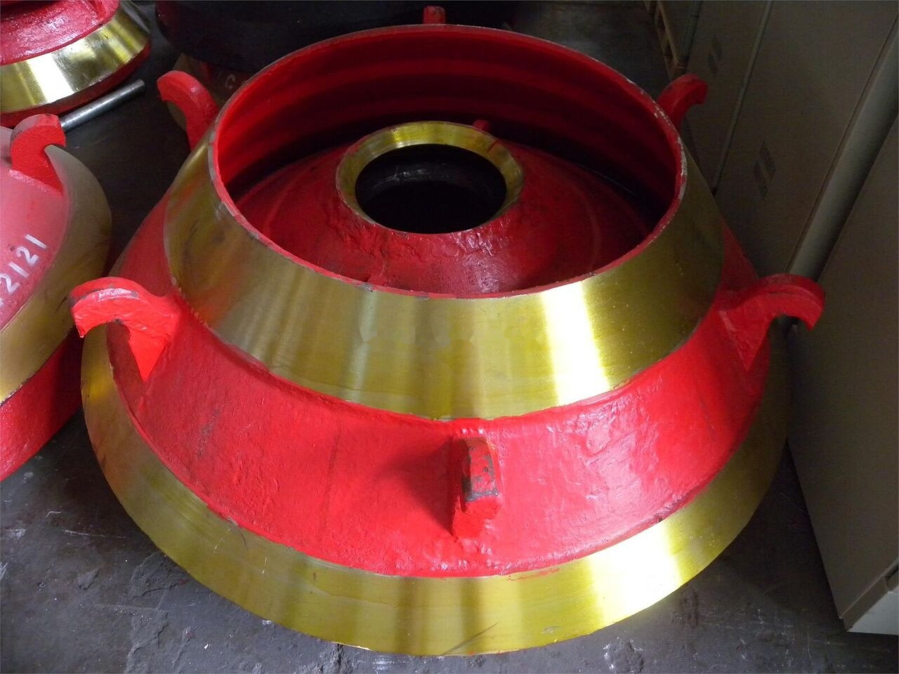 Concave and Mantle KINGLINK KLM1160 for crushing plant - Spare parts: picture 1 Concave and Mantle KINGLINK KLM1160 for crushing plant - Spare parts: picture 1