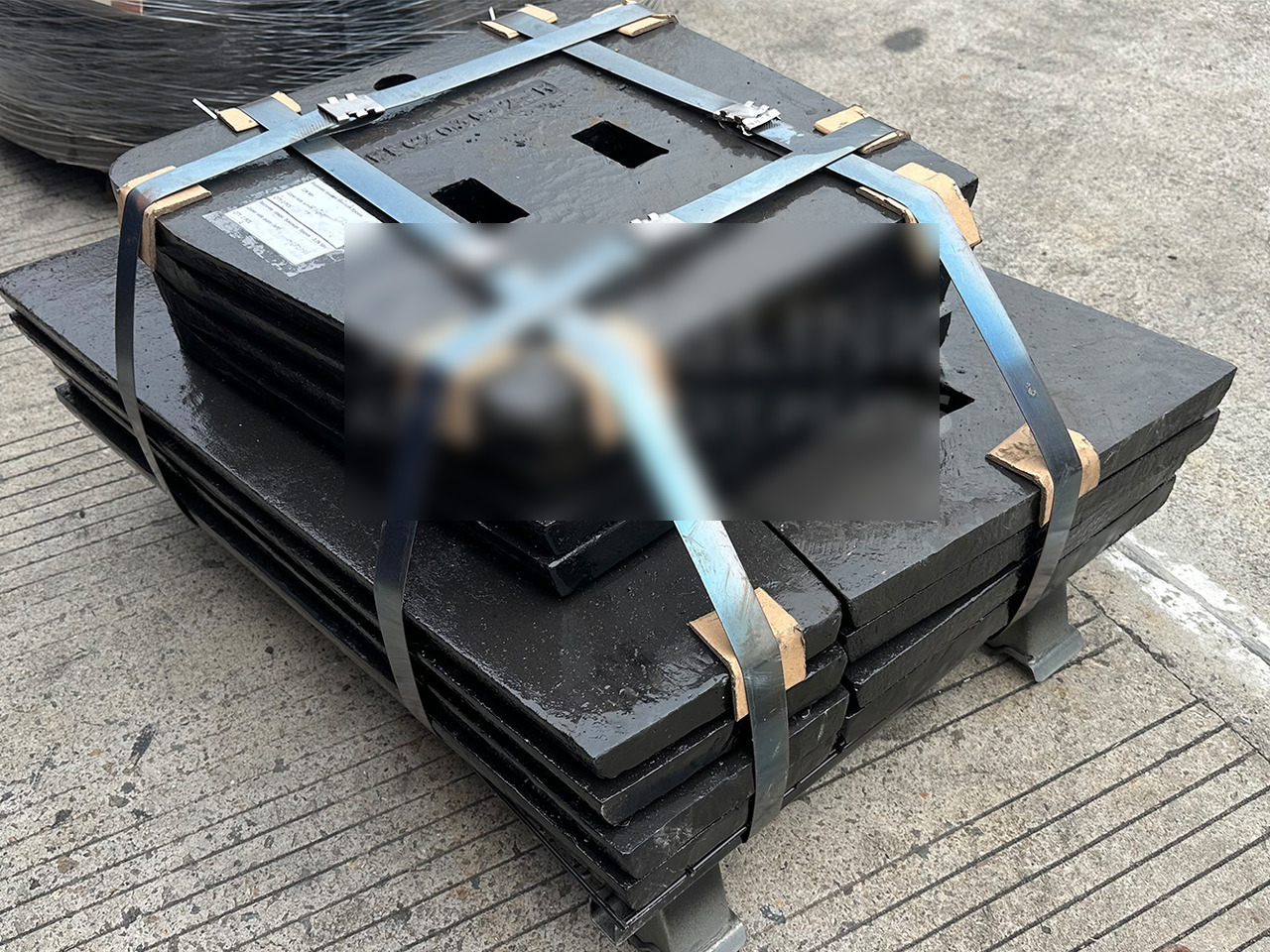 KINGLINK Spare Parts Upper / Lower Left / Right Side Plates 17003330 17003331 17003338 17003339 for CT2036 Jaw Crusher - Spare parts for Construction machinery: picture 2 KINGLINK Spare Parts Upper / Lower Left / Right Side Plates 17003330 17003331 17003338 17003339 for CT2036 Jaw Crusher - Spare parts for Construction machinery: picture 2