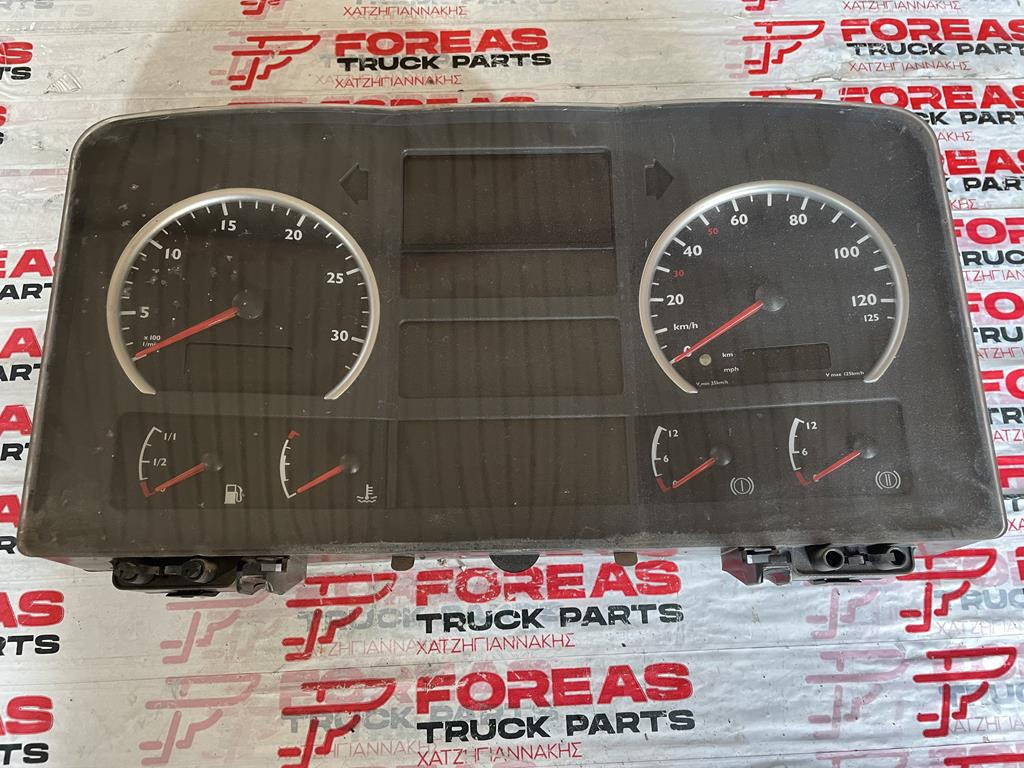 MAN TGA - 81. 27202 - 6154 - Dashboard for Truck: picture 1 MAN TGA - 81. 27202 - 6154 - Dashboard for Truck: picture 1