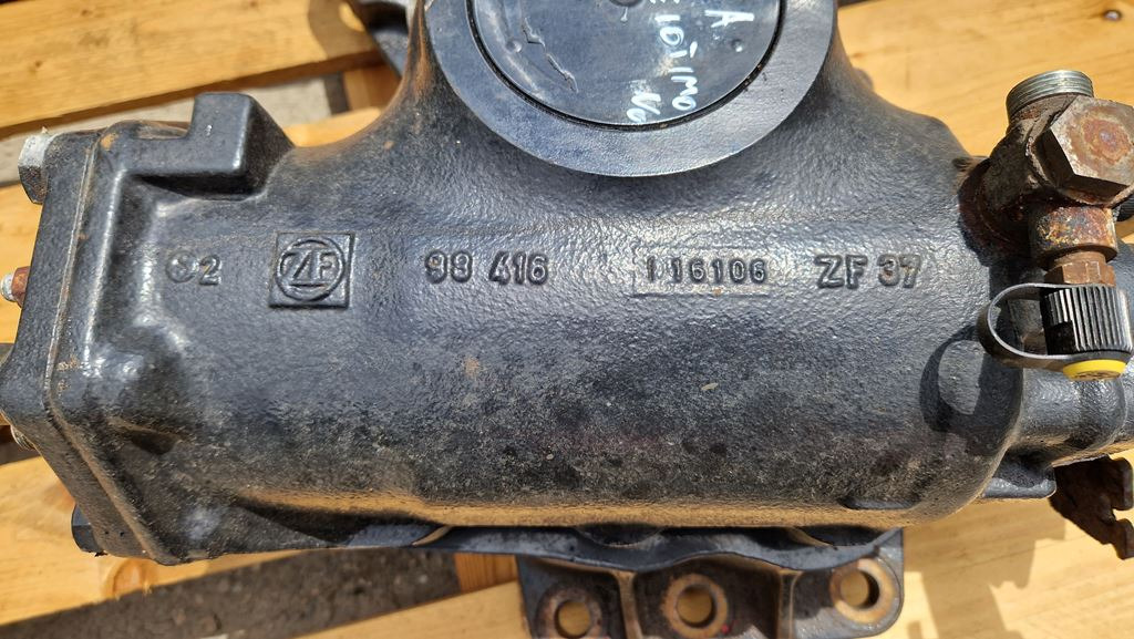 MAN TGA - RIGHT HAND DRIVE - Steering gear for Truck: picture 3 MAN TGA - RIGHT HAND DRIVE - Steering gear for Truck: picture 3