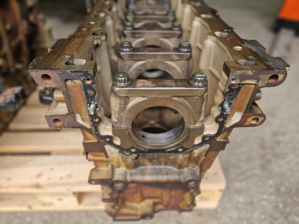 MERCEDES-BENZ ACTROS MP4 OM 470LA.6-1 - Cylinder block for Truck: picture 5 MERCEDES-BENZ ACTROS MP4 OM 470LA.6-1 - Cylinder block for Truck: picture 5