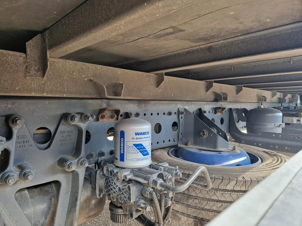 Curtain side truck MERCEDES-BENZ ATEGO 1218: picture 6