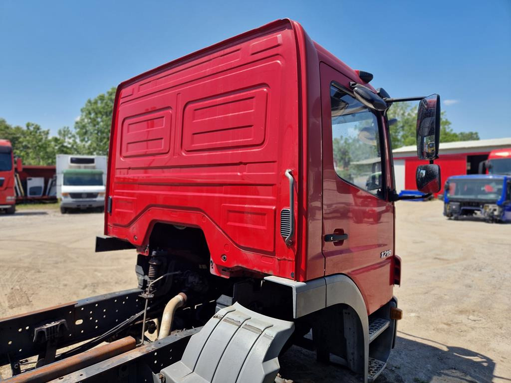 MERCEDES-BENZ ATEGO 2 1218 - Cab for Truck: picture 4 MERCEDES-BENZ ATEGO 2 1218 - Cab for Truck: picture 4