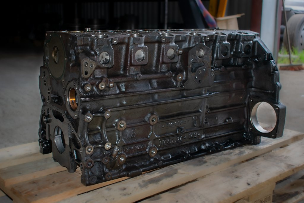 MERCEDES-BENZ ATEGO 6CYLINDER EURO 4 - Cylinder block for Truck: picture 4 MERCEDES-BENZ ATEGO 6CYLINDER EURO 4 - Cylinder block for Truck: picture 4