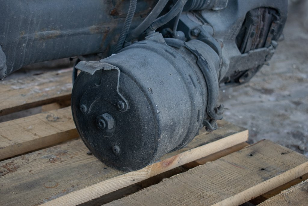 MERCEDES-BENZ ATEGO 6HOLE - PASSENGER - Brake cylinder for Truck: picture 1 MERCEDES-BENZ ATEGO 6HOLE - PASSENGER - Brake cylinder for Truck: picture 1