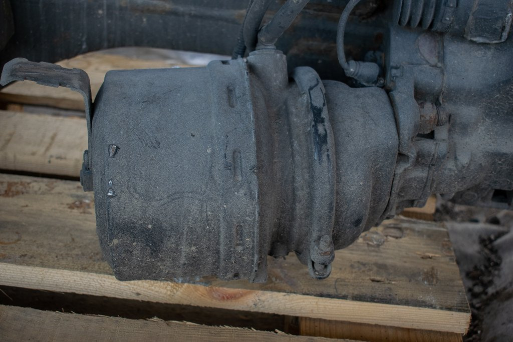 MERCEDES-BENZ ATEGO 6HOLE - PASSENGER - Brake cylinder for Truck: picture 2 MERCEDES-BENZ ATEGO 6HOLE - PASSENGER - Brake cylinder for Truck: picture 2