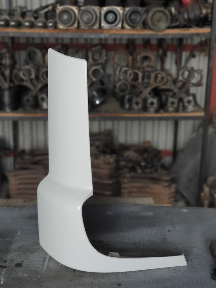 MERCEDES-BENZ ATEGO II - DRIVER - Bumper corner for Truck: picture 1 MERCEDES-BENZ ATEGO II - DRIVER - Bumper corner for Truck: picture 1