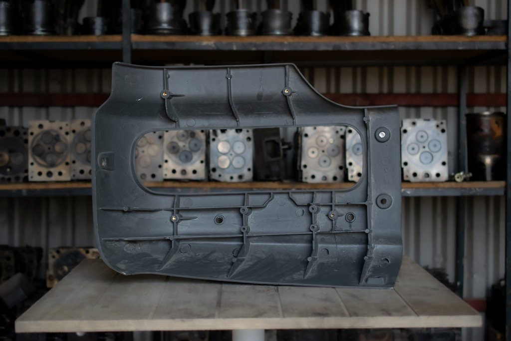 MERCEDES-BENZ ATEGO NARROW LEFT - DRIVER - Bumper corner for Truck: picture 2 MERCEDES-BENZ ATEGO NARROW LEFT - DRIVER - Bumper corner for Truck: picture 2