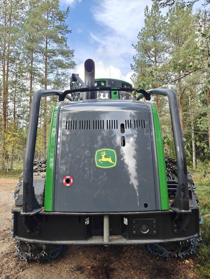 John Deere 1270 G  - Forestry harvester: picture 4 John Deere 1270 G  - Forestry harvester: picture 4