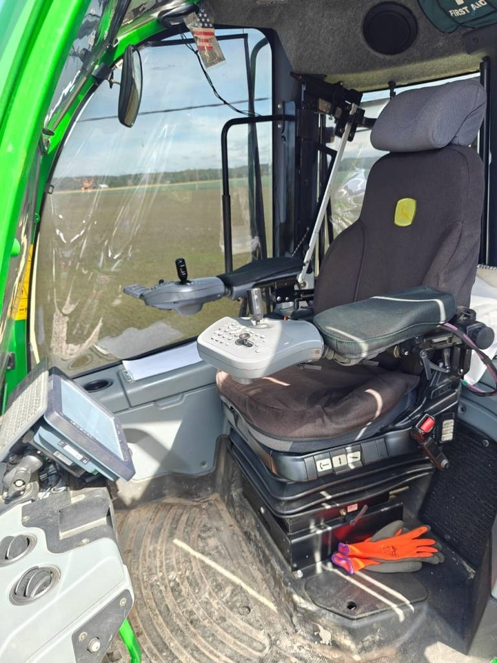 Forestry harvester John Deere 1270 G: picture 17