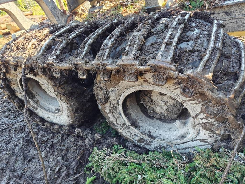 Forwarder Komatsu 875: picture 17