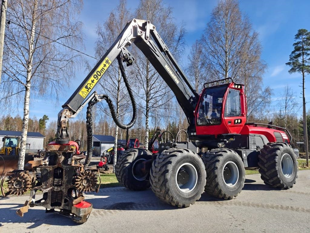 Komatsu 951 - Forestry harvester: picture 1 Komatsu 951 - Forestry harvester: picture 1