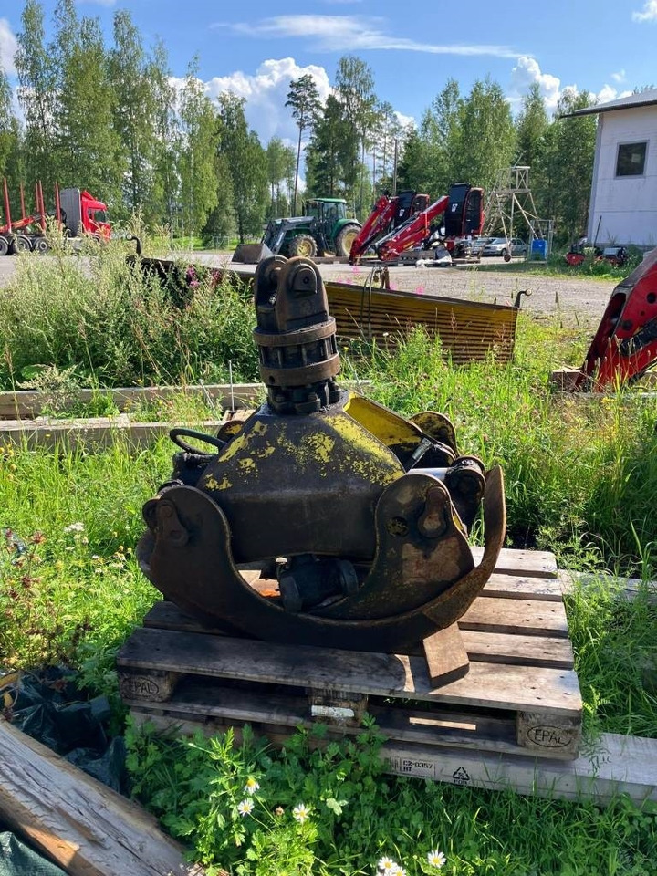 Loglift Timber cranes - Truck mounted crane: picture 3 Loglift Timber cranes - Truck mounted crane: picture 3