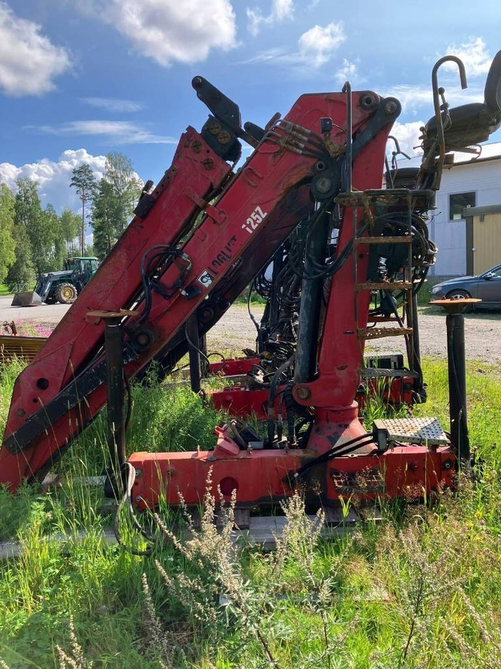 Loglift Timber cranes - Truck mounted crane: picture 5 Loglift Timber cranes - Truck mounted crane: picture 5