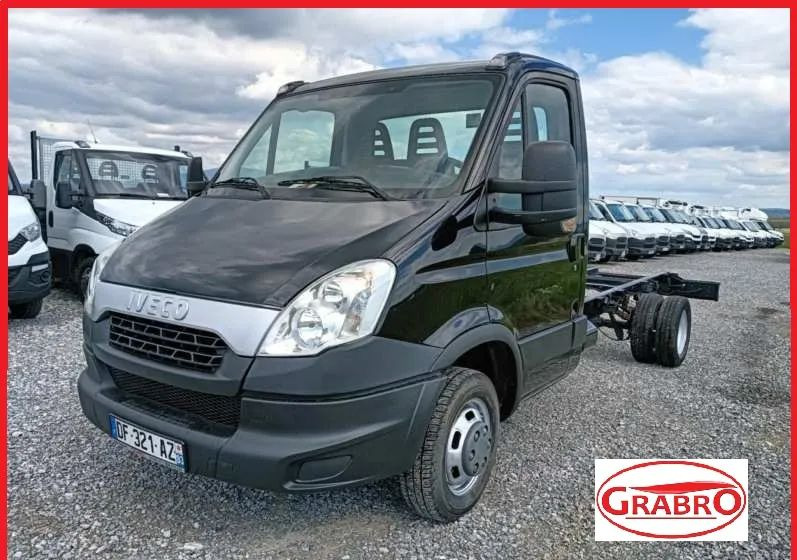 Iveco 35C13, 35C12, 35C14, 35C15 - Cab chassis truck: picture 1 Iveco 35C13, 35C12, 35C14, 35C15 - Cab chassis truck: picture 1