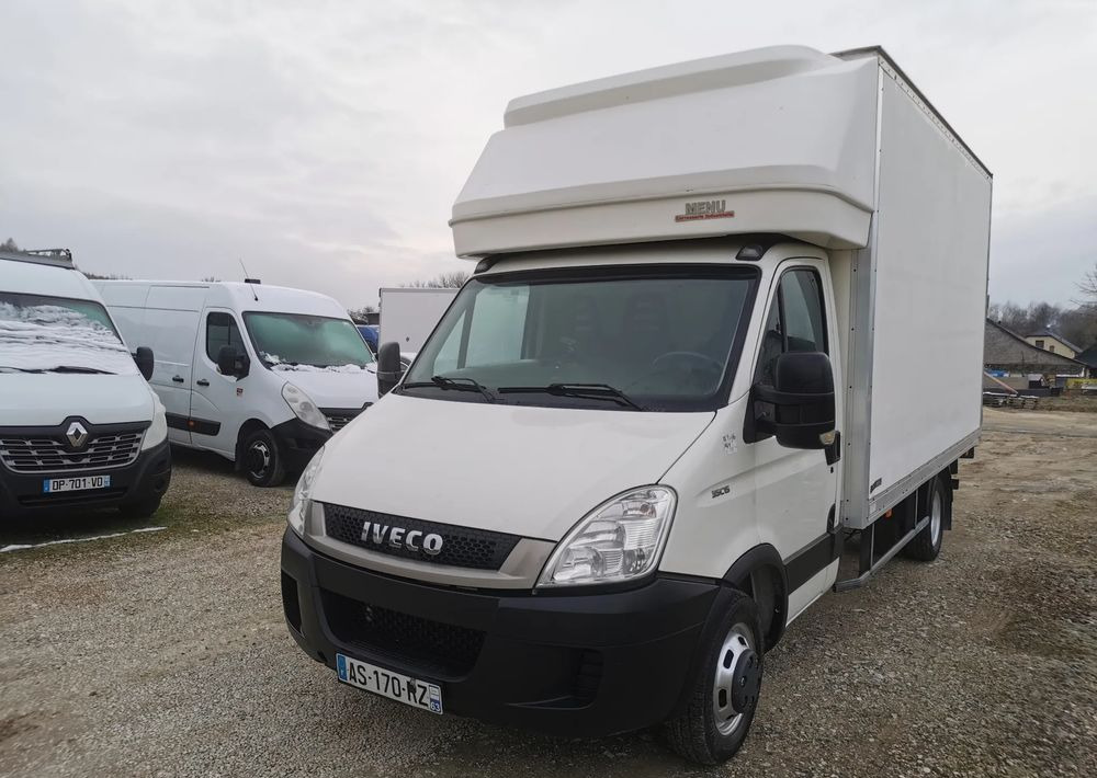 Iveco 3.0-150KM Daily 35C15 Kontener winda Dhollandia 750kg długi 35-150 Klimatyzacja długi rozstaw - Closed box van: picture 2 Iveco 3.0-150KM Daily 35C15 Kontener winda Dhollandia 750kg długi 35-150 Klimatyzacja długi rozstaw - Closed box van: picture 2
