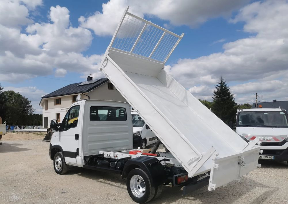 Iveco Daily 35C11 Kiper wywrotka Hak Bliźniak sprowadzony 35C12 - Tipper van: picture 5 Iveco Daily 35C11 Kiper wywrotka Hak Bliźniak sprowadzony 35C12 - Tipper van: picture 5