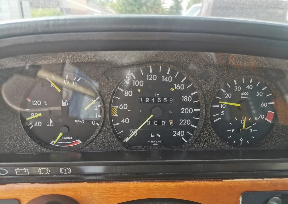 Saloon car Mercedes-Benz Klasa S: picture 13