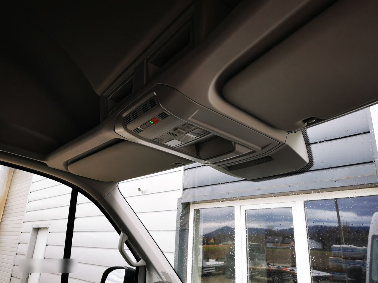 Leasing of Volkswagen Crafter Volkswagen Crafter: picture 14 Leasing of Volkswagen Crafter Volkswagen Crafter: picture 14