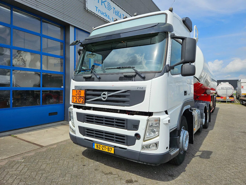 Volvo FM 410 6x2 ADR Hydraulic - Tractor unit: picture 3 Volvo FM 410 6x2 ADR Hydraulic - Tractor unit: picture 3