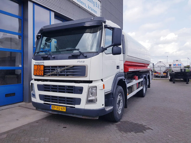 Volvo FM 9.340 Fuel 21.400 Liter 3 Comp Euro 3 - Tanker truck: picture 2 Volvo FM 9.340 Fuel 21.400 Liter 3 Comp Euro 3 - Tanker truck: picture 2