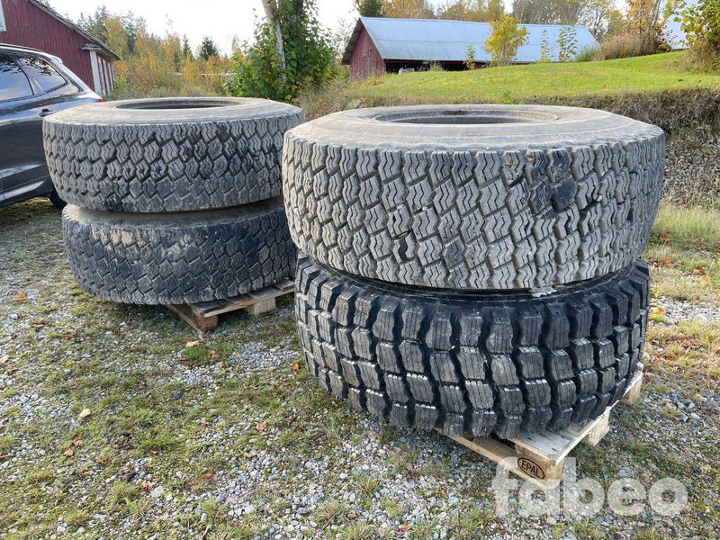 Michelin 20.5R25 - Tire for Agricultural machinery: picture 1 Michelin 20.5R25 - Tire for Agricultural machinery: picture 1