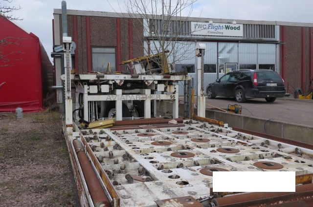 Sovam PEB7LM - Aircraft cargo loader: picture 3 Sovam PEB7LM - Aircraft cargo loader: picture 3